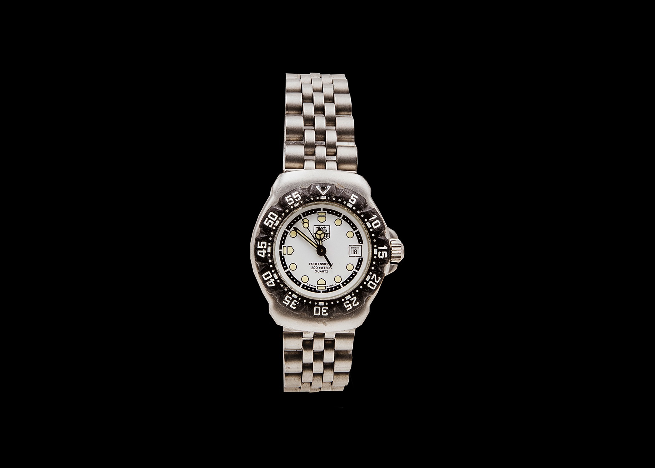 W1302 - Tag Heuer Professional 200m